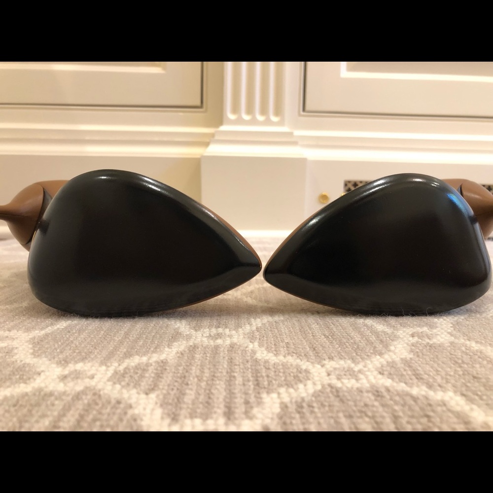 🔥Gucci Alexandra Nappa Charlotte Lifford Booties - Picture 4 of 6